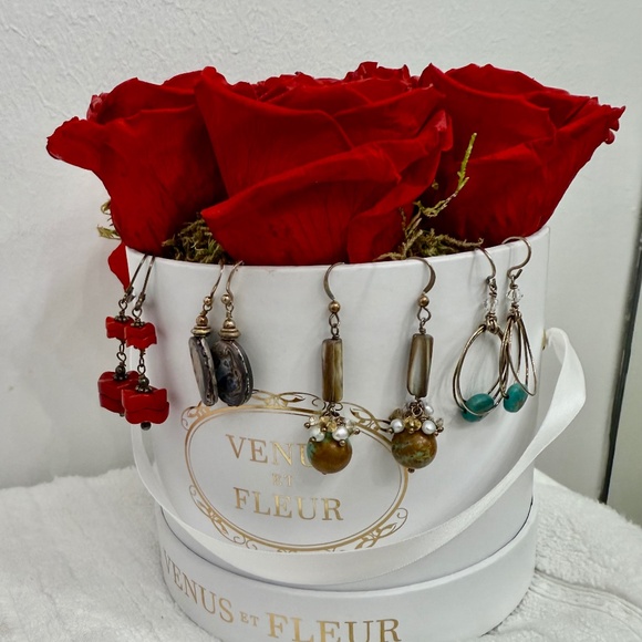 4 pairs of earrings sterling silver red coral, turquoise, mother of pearl dangle - Picture 1 of 7